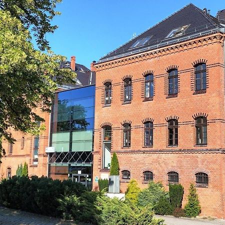 Hostel Szkolne Schronisko Mlodziezowe Dabrowka Prudnik Exterior foto